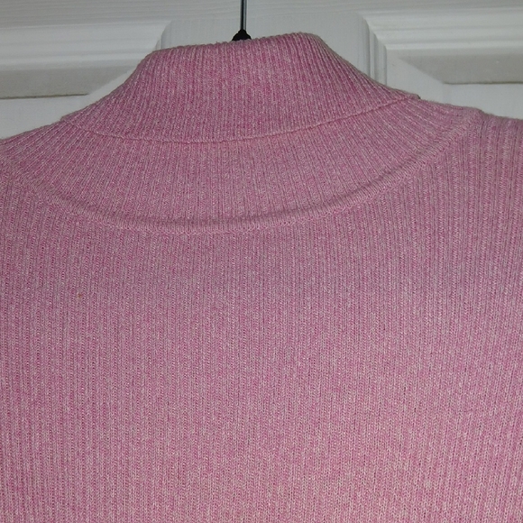 Pink Ribbed Turtleneck Sweater - Picture 3 of 3